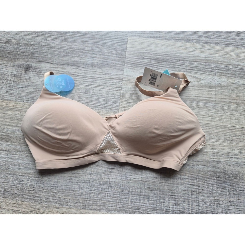 Hanes Comfort Flex Fit Wireless Bra Nude Beige Lace Trim MHG521 Small